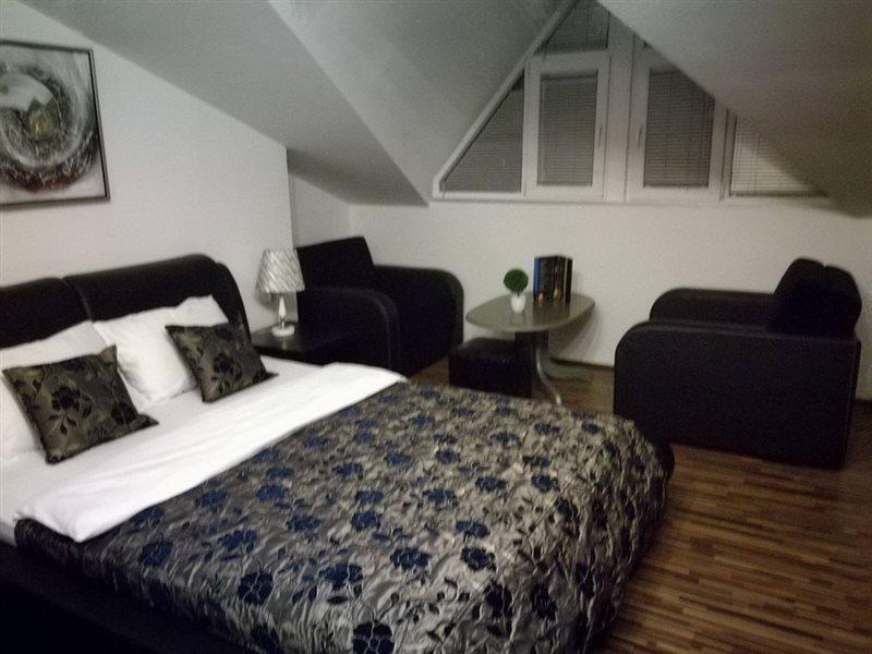 Hostel Kalonis Skopje Zewnętrze zdjęcie