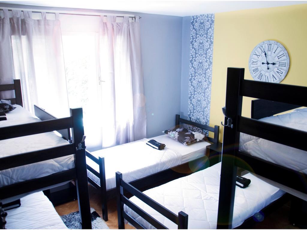 Hostel Kalonis Skopje Pokój zdjęcie