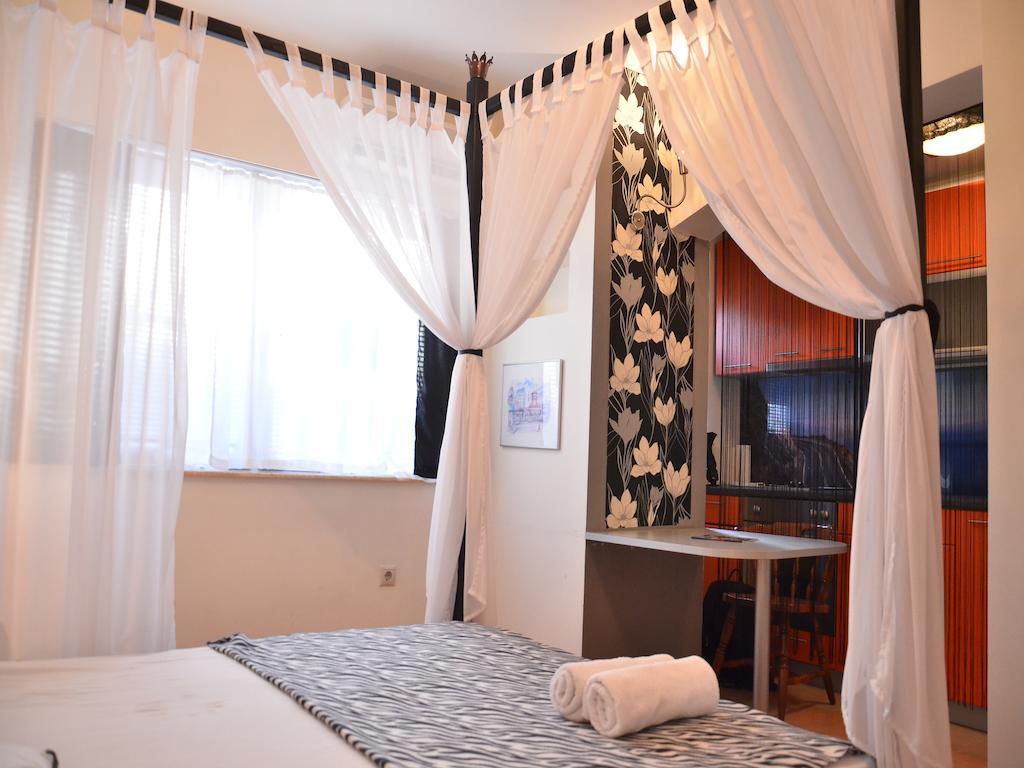 Hostel Kalonis Skopje Zewnętrze zdjęcie