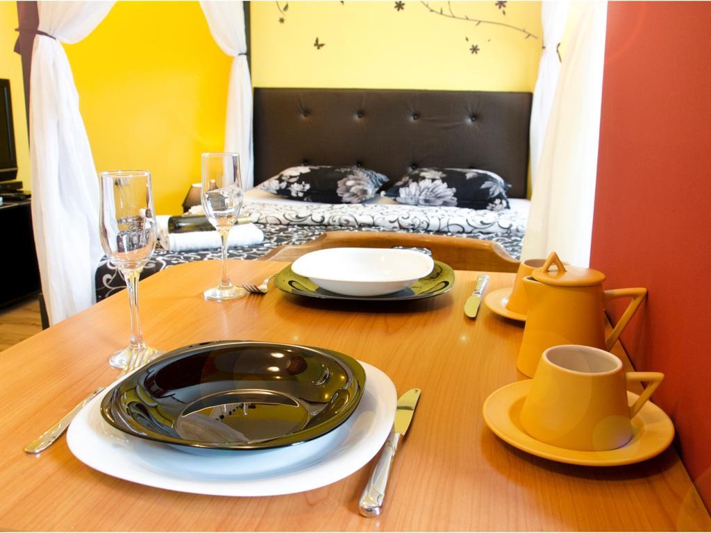 Hostel Kalonis Skopje Zewnętrze zdjęcie
