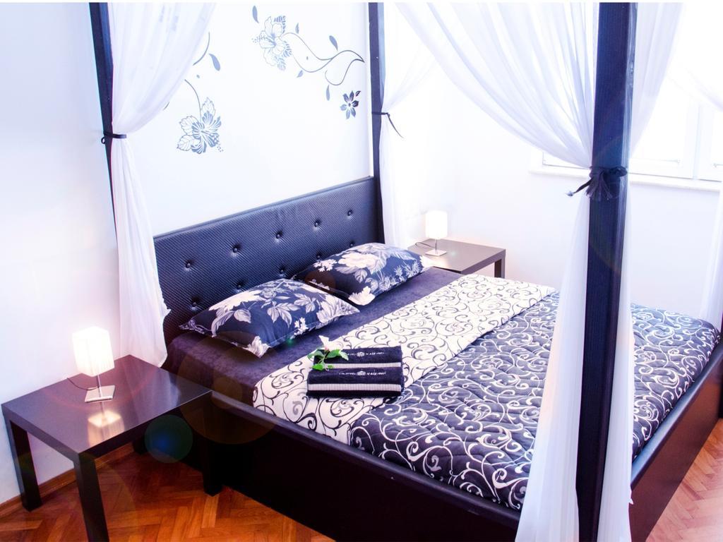 Hostel Kalonis Skopje Zewnętrze zdjęcie