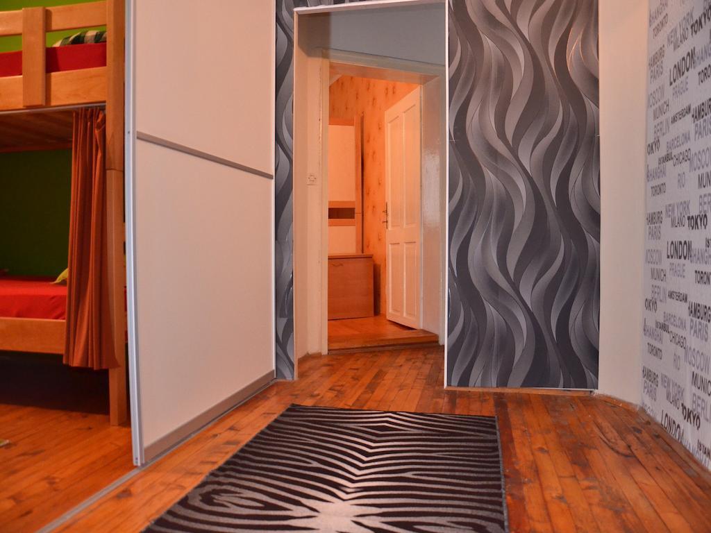 Hostel Kalonis Skopje Zewnętrze zdjęcie