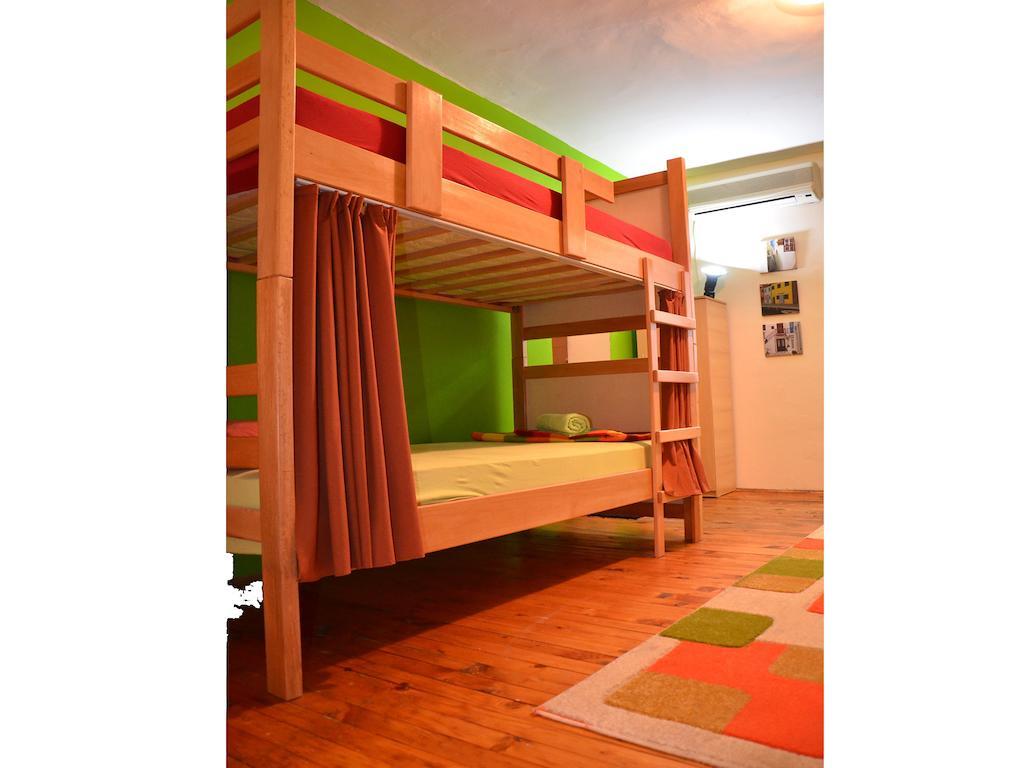 Hostel Kalonis Skopje Pokój zdjęcie