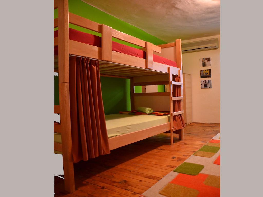 Hostel Kalonis Skopje Zewnętrze zdjęcie